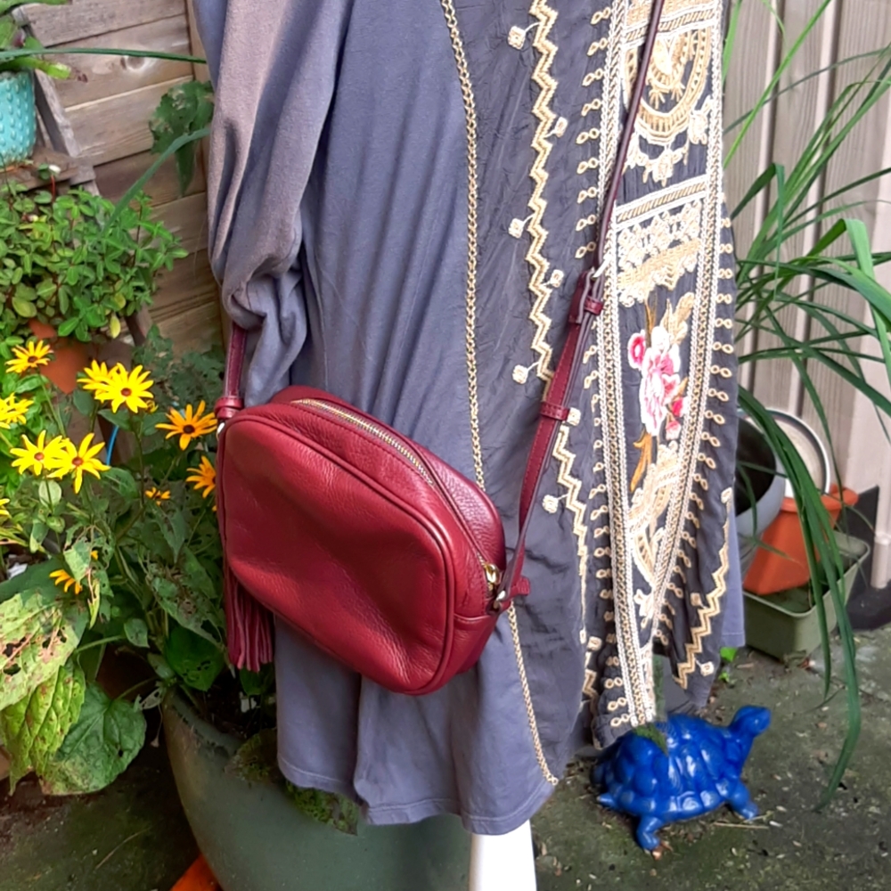 Vince Camuto Leather bag